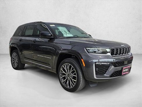 New 2026 Jeep Grand Cherokee Summit AWD/4WD image 7