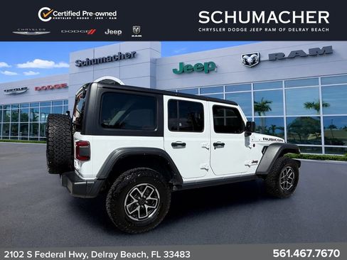 Used 2024 Jeep Wrangler Unlimited Rubicon AWD/4WD image 7