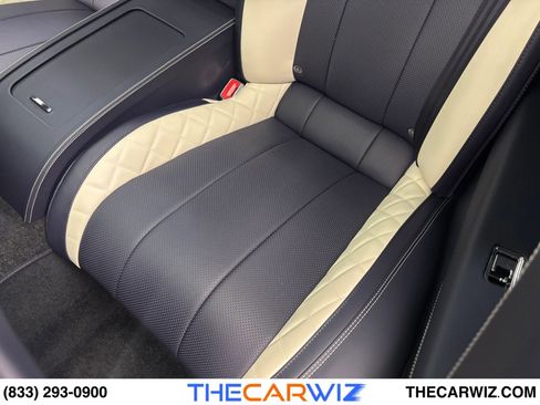 Used 2024 Bentley Continental GT V8 image 98