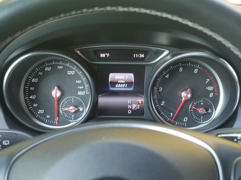Used 2018 Mercedes-Benz GLA 250 4MATIC image 7