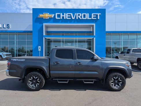 Used 2021 Toyota Tacoma TRD Off-Road AWD/4WD image 35