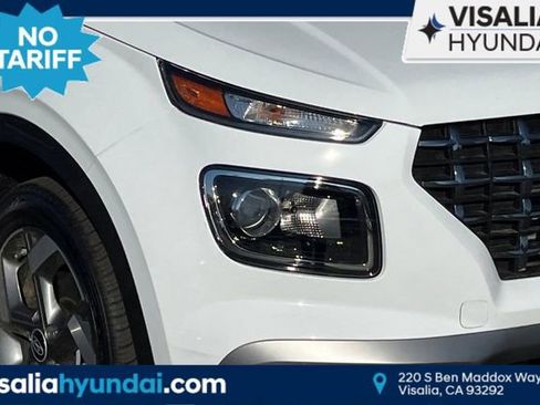 New 2025 Hyundai Venue SEL FWD image 31