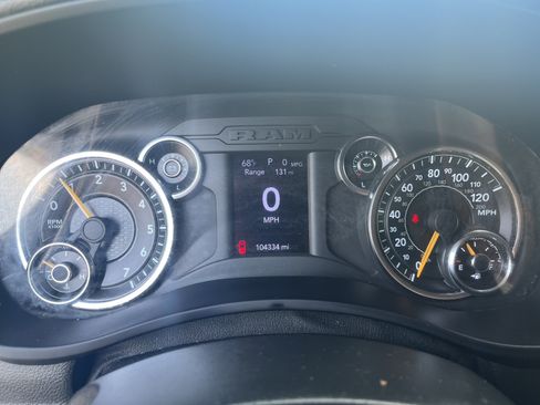 Used 2021 RAM 2500 Big Horn AWD/4WD image 16