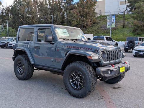 New 2026 Jeep Wrangler Rubicon w/ Xtreme 35 Tire Package AWD/4WD image 7