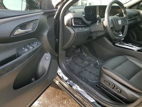 Used 2024 Buick Envista Avenir image 12