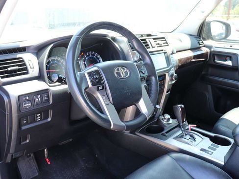 Used 2015 Toyota 4Runner Limited AWD/4WD image 10