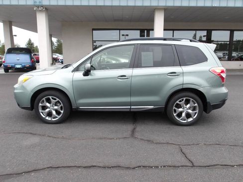 Used 2016 Subaru Forester 2.5i Touring w/ Eyesight & Navigation System AWD/4WD image 2