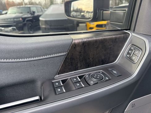 Used 2023 Ford F350 Lariat w/ Lariat Ultimate Package image 29