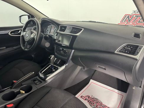 Used 2019 Nissan Sentra SR image 12