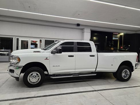 Used 2024 RAM 3500 Big Horn image 3