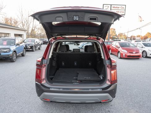 Used 2023 Nissan Rogue SV image 18