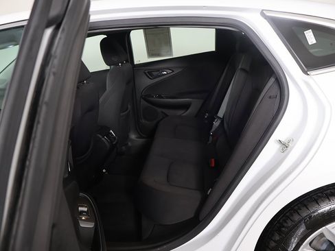 Used 2022 Chevrolet Malibu LT image 26