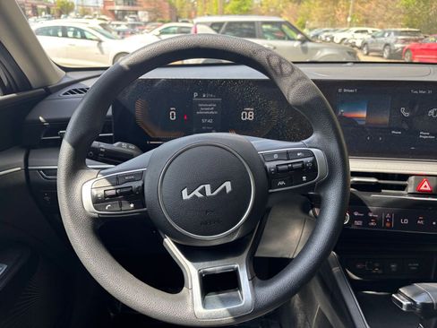 Used 2025 Kia K5 LXS FWD image 29