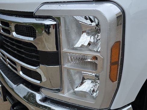 New 2026 Ford F350 XLT w/ 360-Degree Camera Package image 31