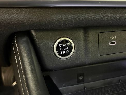 Used 2022 Nissan Rogue Platinum w/ Head-Up Display Package FWD image 29