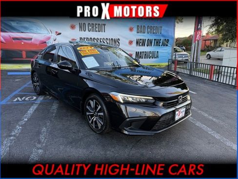 Used 2024 Honda Civic EX image 1