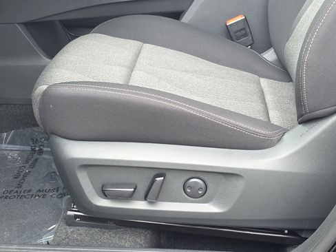 New 2026 Nissan Rogue SV FWD image 28