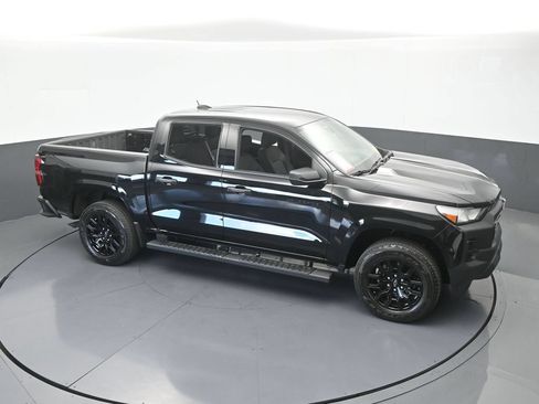 Used 2025 Chevrolet Colorado W/T w/ WT Custom Package RWD image 54