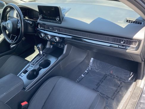 Certified 2024 Honda Civic EX image 10