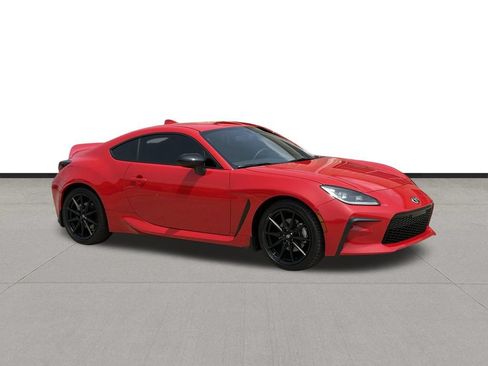Used 2023 Toyota GR86 Premium RWD image 3