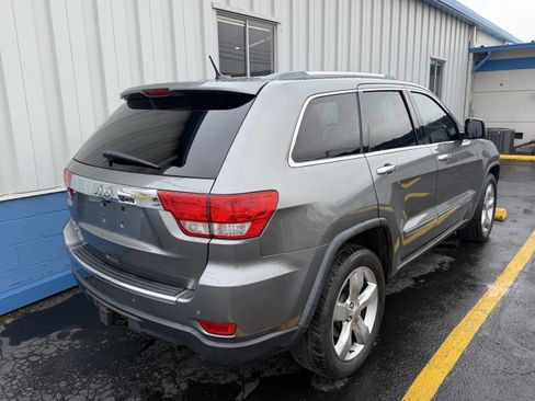 Used 2012 Jeep Grand Cherokee Overland image 3