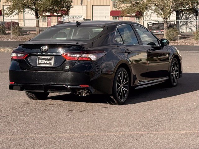 Used 2023 Toyota Camry SE w/ Cold Weather Package AWD/4WD image 5