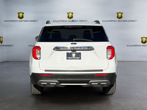 Used 2023 Ford Explorer XLT w/ Equipment Group 202A image 4