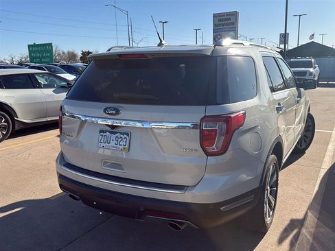Used 2018 Ford Explorer Limited w/ Equipment Group 301A image 10