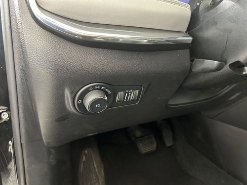 Used 2022 Jeep Compass Limited image 15