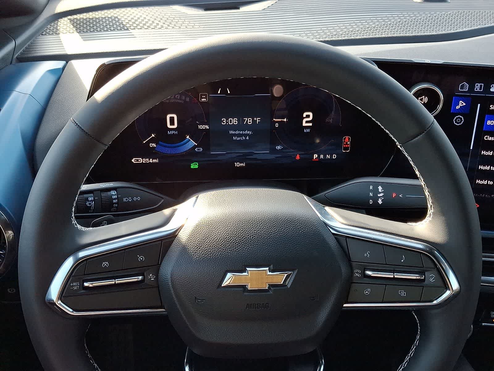 New 2026 Chevrolet Equinox EV LT FWD image 16