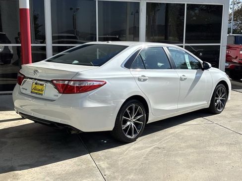 Used 2017 Toyota Camry XSE w/ Moonroof Package image 3