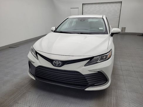 Used 2021 Toyota Camry LE image 15