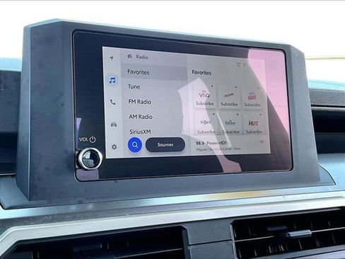 Used 2025 Toyota Tacoma TRD Sport AWD/4WD image 19