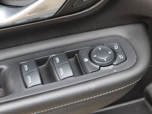 Used 2024 GMC Terrain SLE FWD image 20