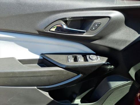 Used 2026 Chevrolet Trax LT w/ LT Convenience Package FWD image 13