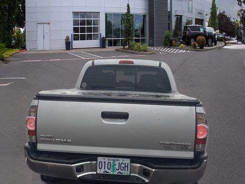 Used 2009 Toyota Tacoma PreRunner image 5