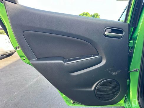 Used 2013 MAZDA MAZDA2 Touring image 36