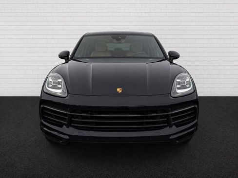 Used 2023 Porsche Cayenne Platinum Edition AWD/4WD image 2