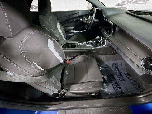 Used 2023 Chevrolet Camaro LT w/ Technology Package image 35