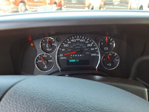 Used 2024 Chevrolet Express 2500 2500 w/ Driver Convenience Package image 14