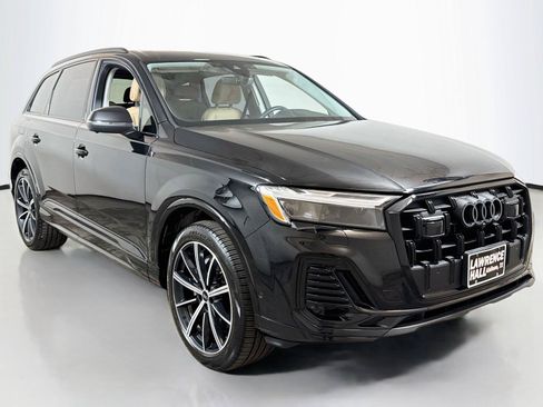Used 2025 Audi Q7 2.0T Premium Plus w/ Premium Plus Package AWD/4WD image 3