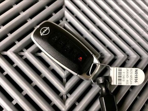 New 2025 Nissan Murano SL image 14