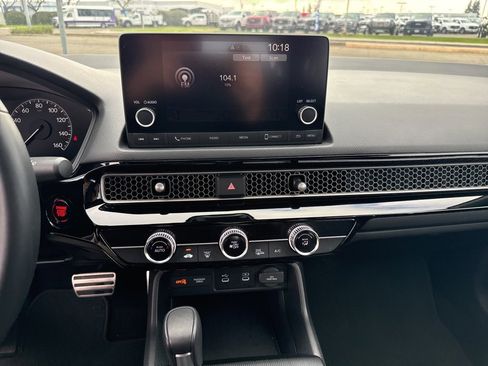 Used 2025 Honda Civic Sport image 24