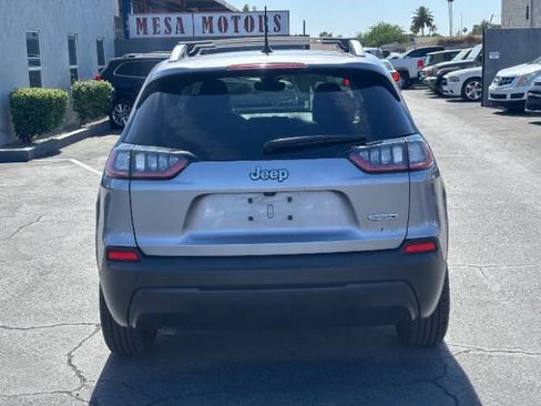 Used 2021 Jeep Cherokee Latitude Plus FWD image 4