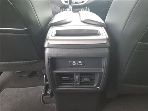 Used 2024 Nissan Murano SV AWD/4WD image 31