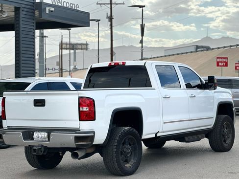 Used 2019 GMC Sierra 2500 SLT w/ Duramax Plus Package image 6