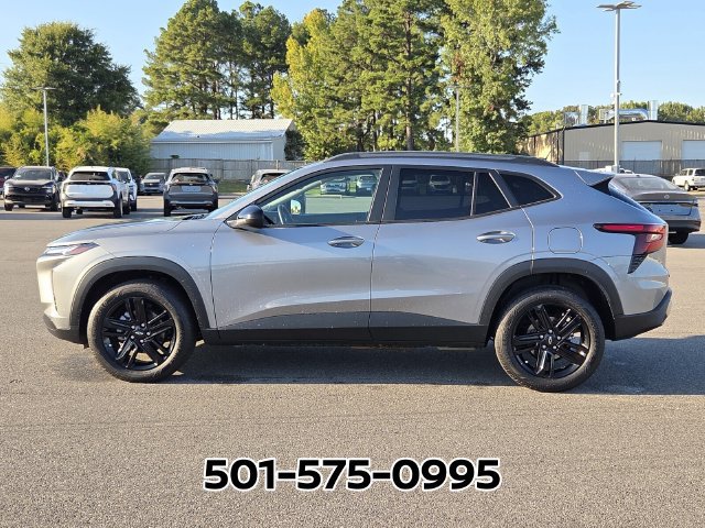 Used 2025 Chevrolet Trax ACTIV FWD image 2