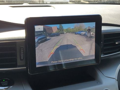 Used 2020 Ford Explorer XLT w/ Equipment Group 202A image 23