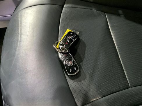 Used 2021 Buick Enclave Essence w/ Sound and Sites Package image 14