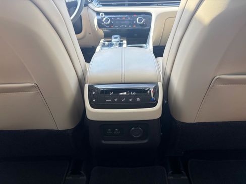 Used 2024 INFINITI QX60 Luxe AWD/4WD image 11